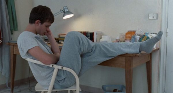 Diciannove Review: Giovanni Tortorici’s Debut Feature is Full of Style But Lacks a Backbone